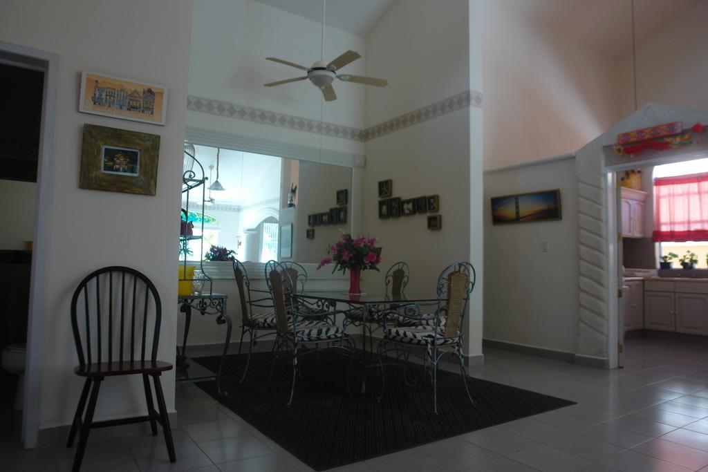 Residencia Los Encantos Cancún Exterior foto